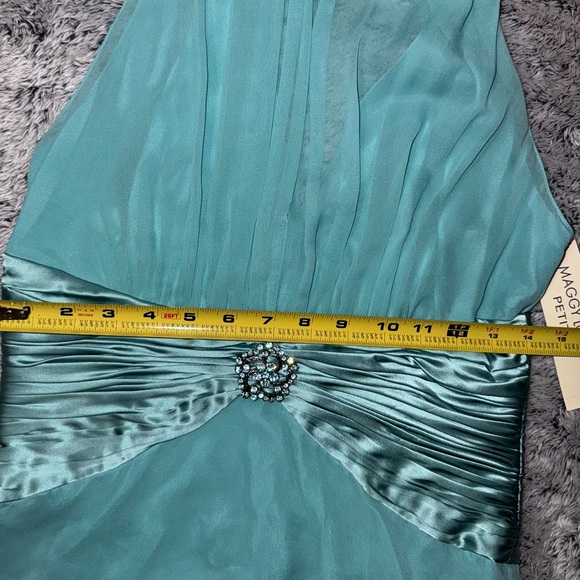 Vintage Maggy London Silk Halter Midi Dress Teal Open Back Party Dress Size 8P - Picture 8 of 11